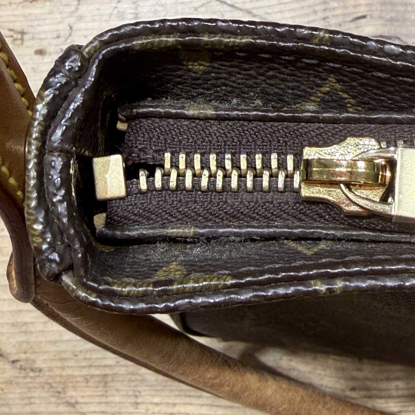 Louis Vuitton Looping PM Monogram