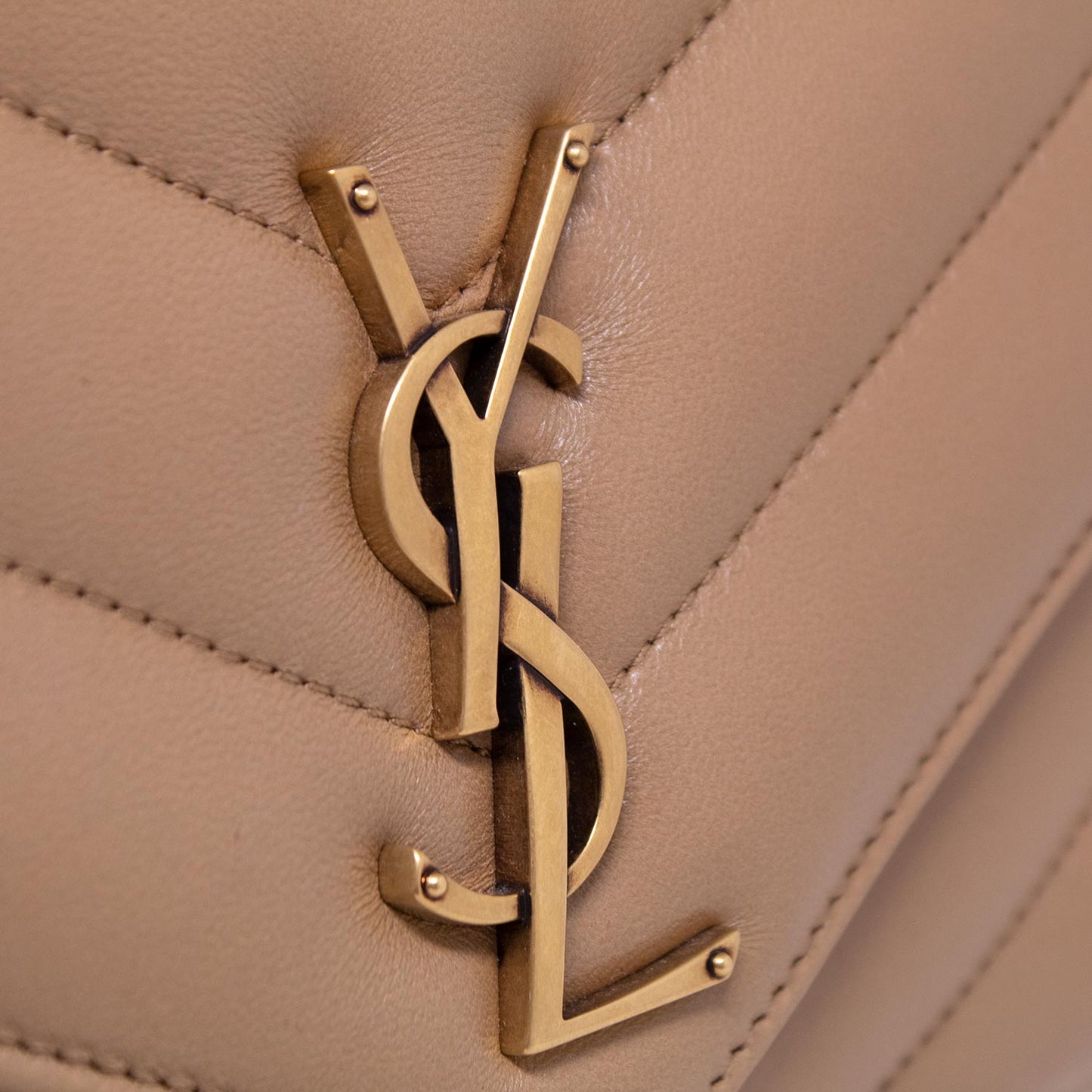 Ysl Loulou Medium Black Leather