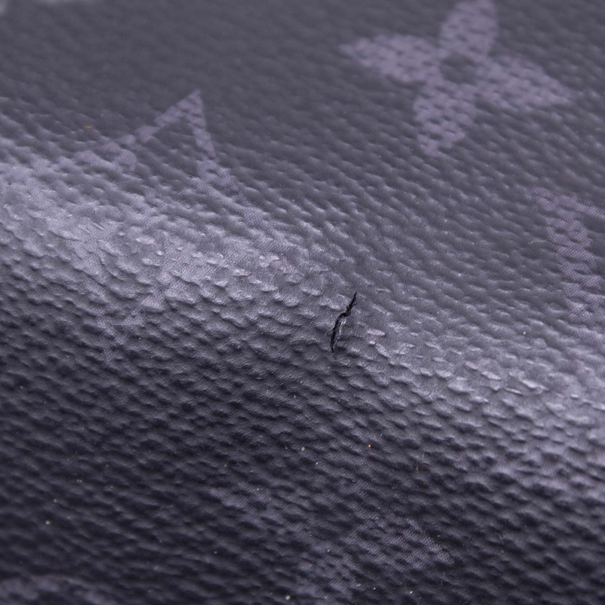 Louis Vuitton District Mm Monogram Eclipse