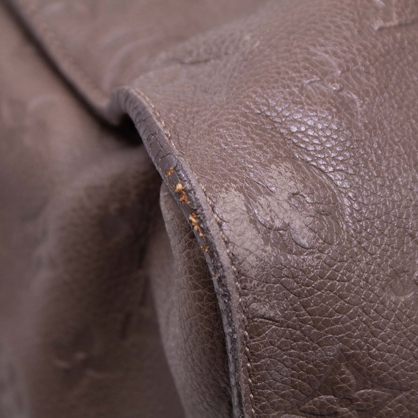 Louis Vuitton Lumineuse GM Empreinte Taupe