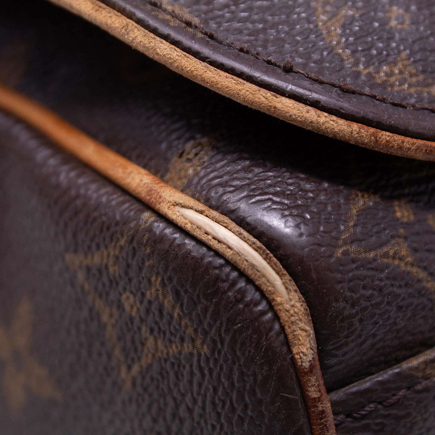 Louis Vuitton Messenger Abbesses Monogram