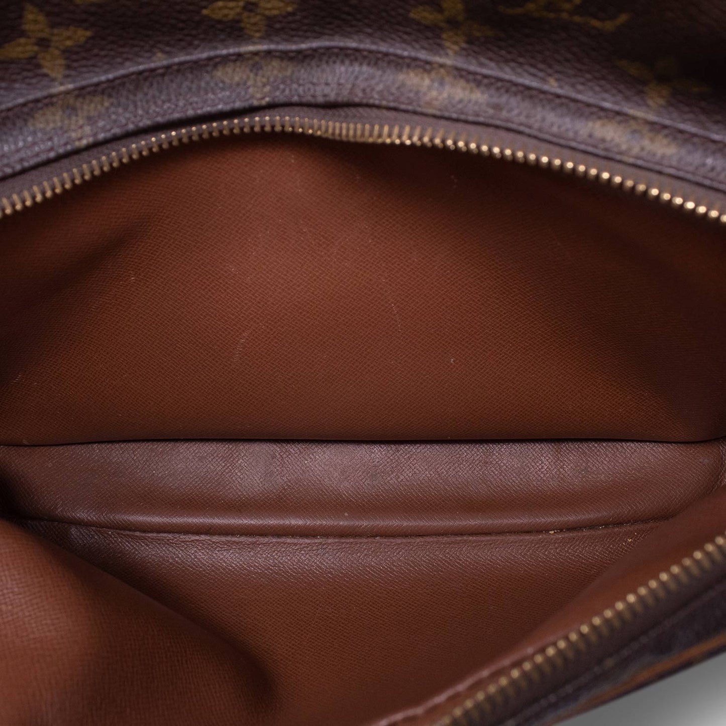 Louis Vuitton Nil Monogram Vintage