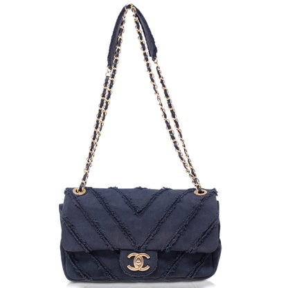 Chanel CC Media Patchwork Canvas Chevron blu