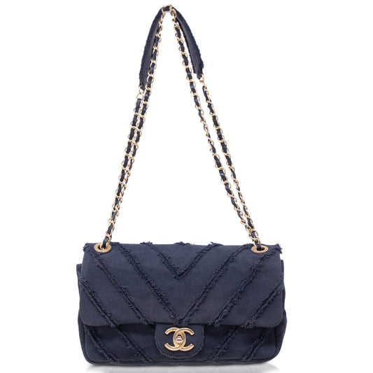 Chanel CC Media Patchwork Canvas Chevron blu