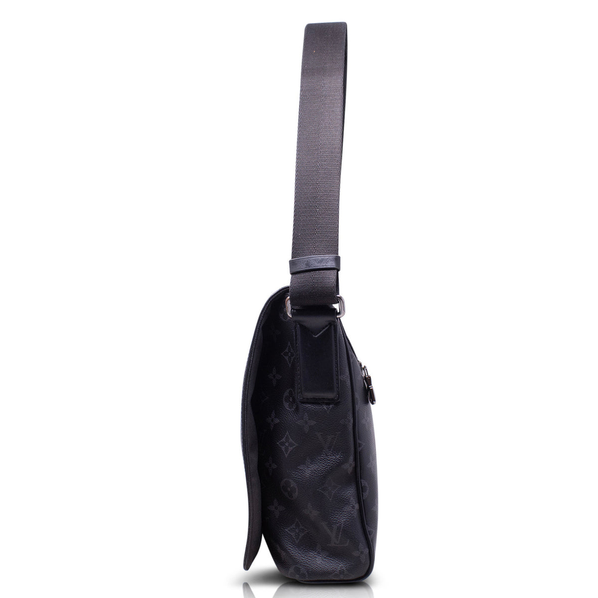 Louis Vuitton District Mm Monogram Eclipse