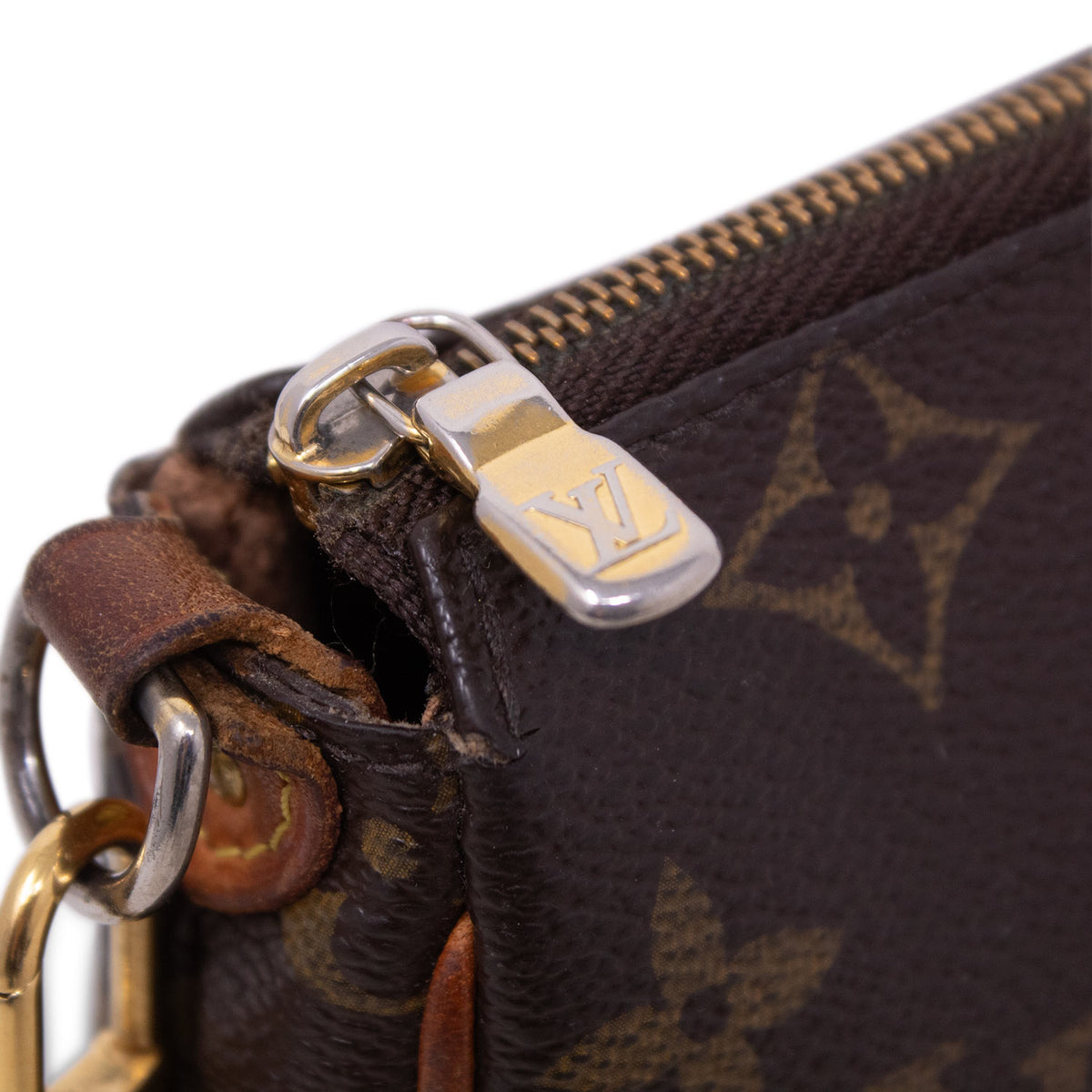 Louis Vuitton Pochette Eva Monogram
