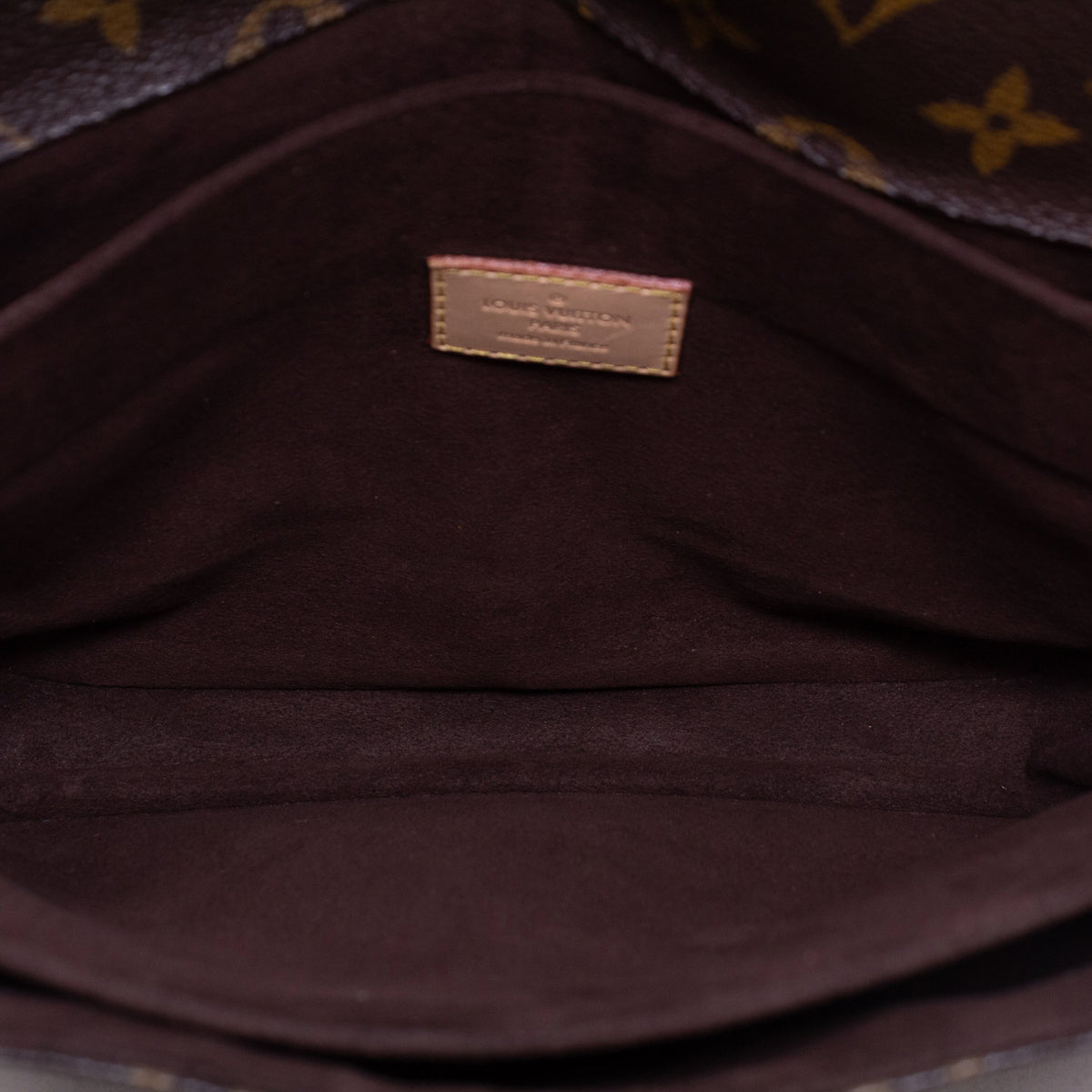 Louis Vuitton Pochette Metis Monogram